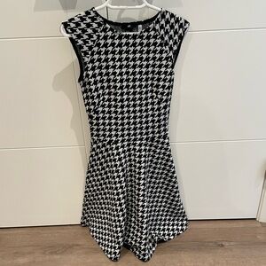 H&M XS Checkered Dress (Brand New, tags on)